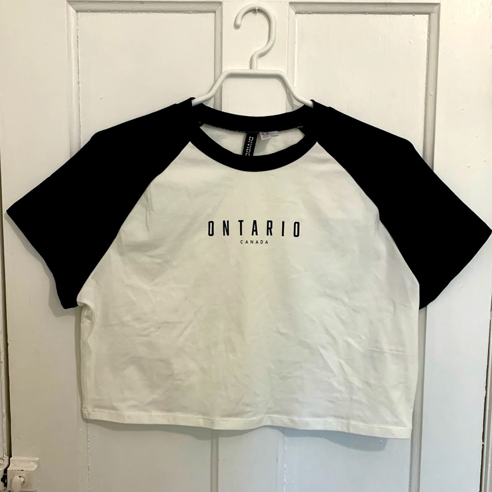 H&M Cropped Ontario Ringer Tee